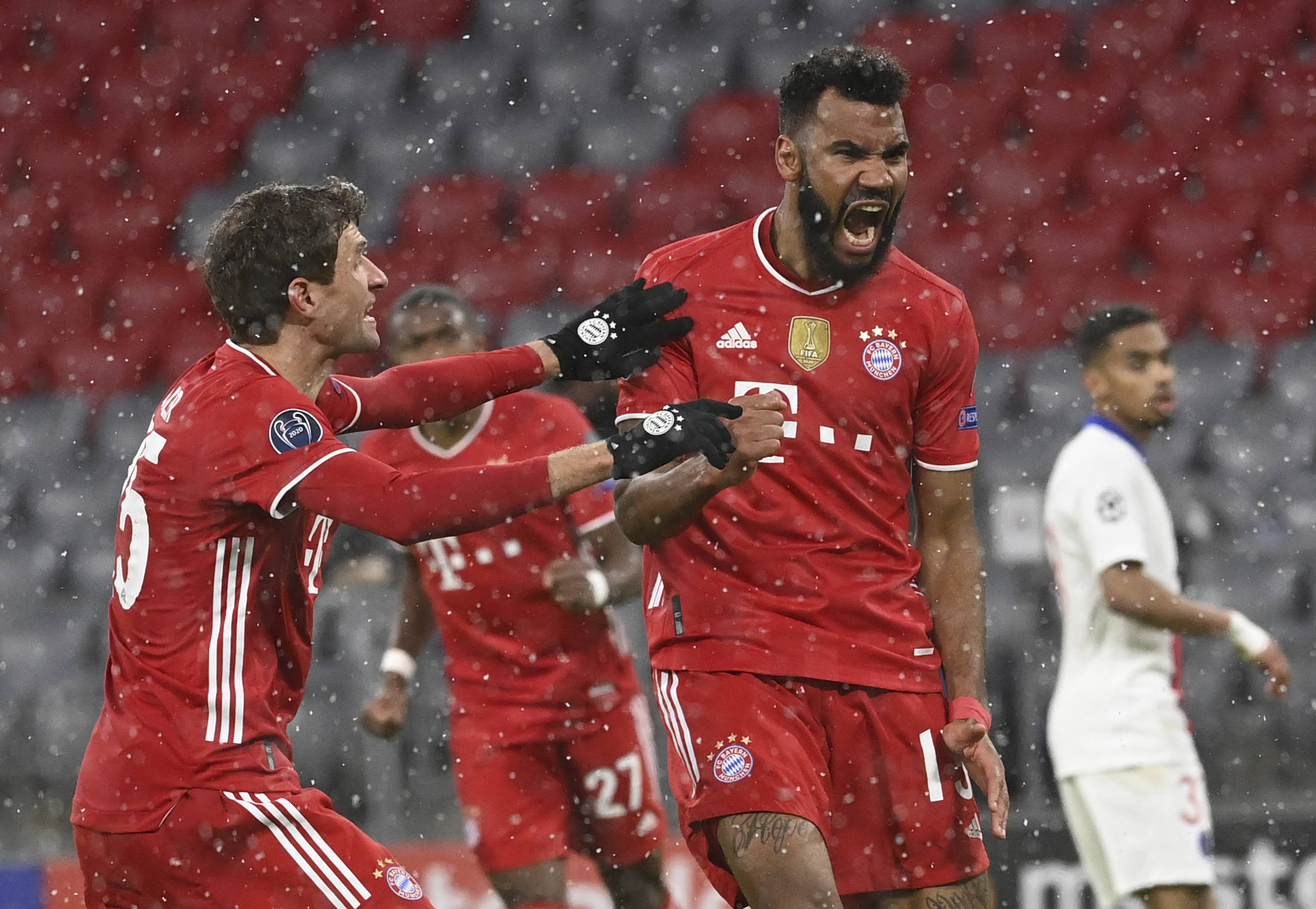 马卡：皇马没对阿隆索下最后通牒，对毕巴不是生死战