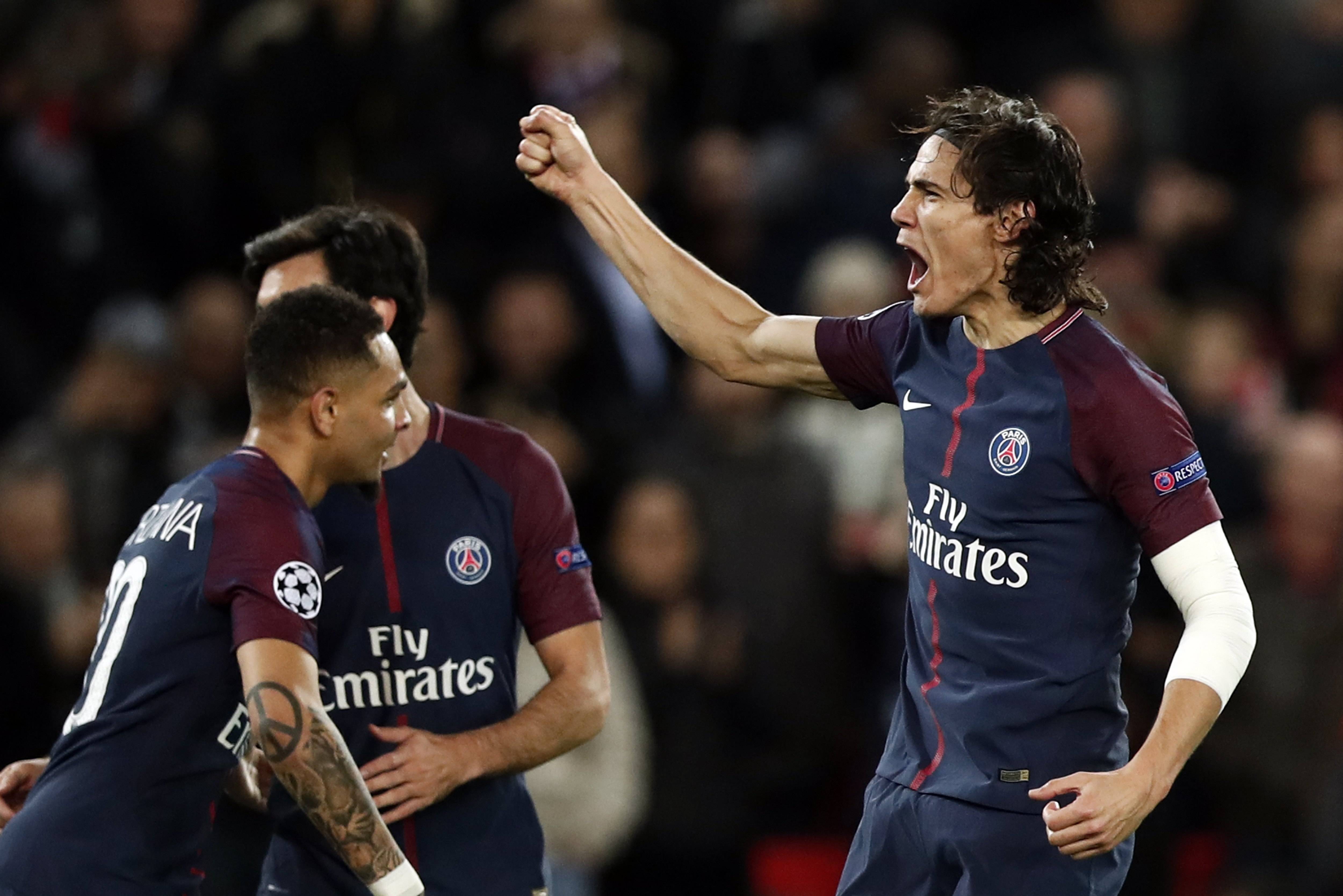 欧冠赛场精彩瞬间：巴萨2-1战胜尤文图斯,（欧冠高光时刻：巴萨2-1击败尤文图斯）