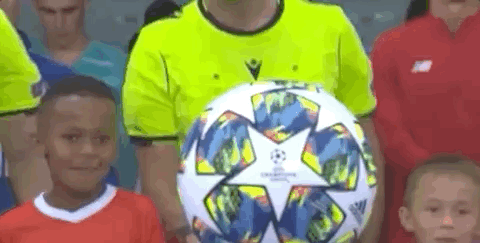 足球欧洲豪门宣布新球场设计方案（欧洲足球豪门发布全新球场设计蓝图）