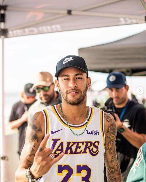 尤文官方：鲁加尼比目鱼肌受伤；据悉将至少缺席20天（尤文通报：鲁加尼比目鱼肌受损，预计至少伤停20天）