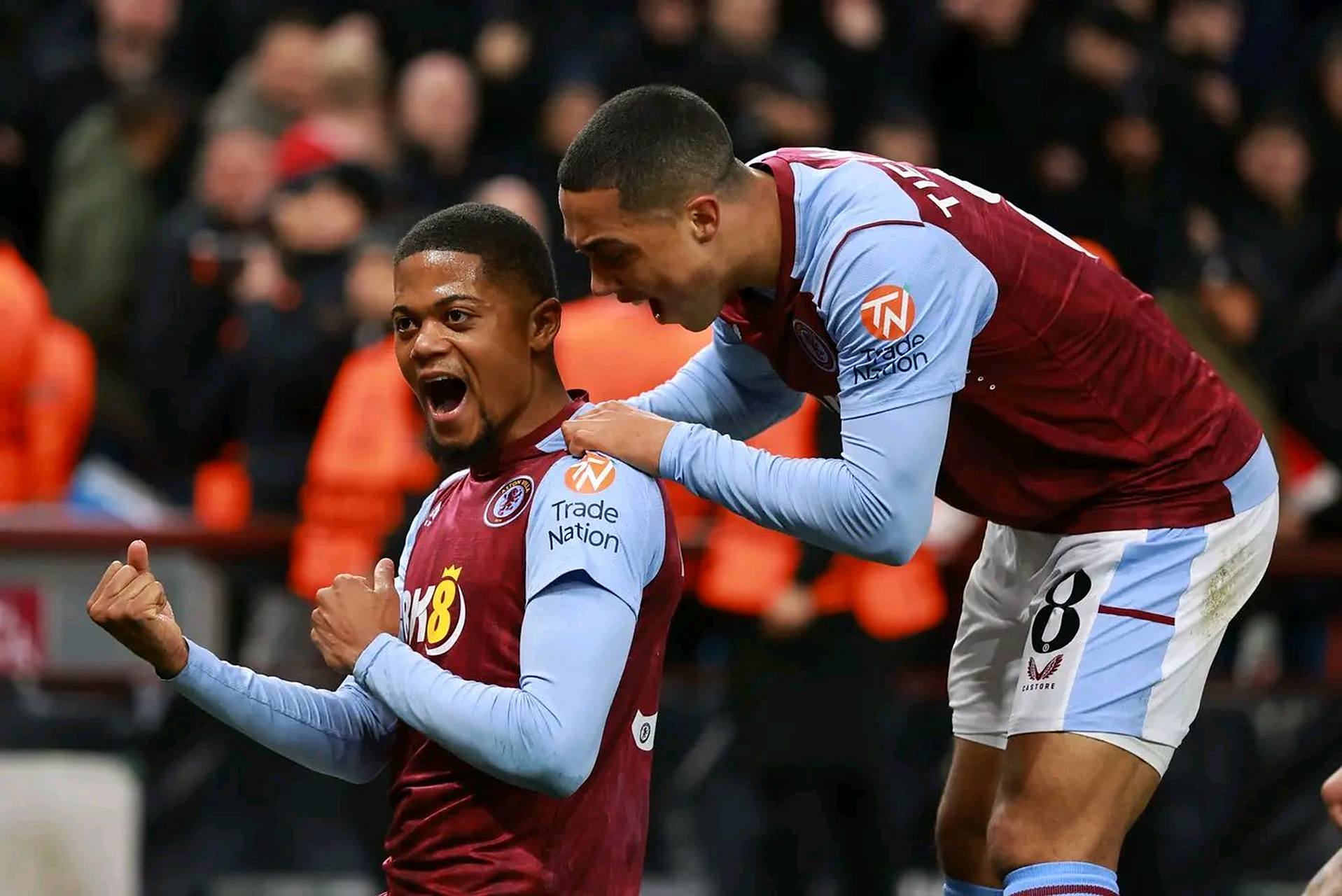 活塞主场11胜2负&总战绩20胜5负，均为20年来球队最佳（活塞主场11胜2负、总战绩20胜5负，刷新近20年队史最佳纪录）