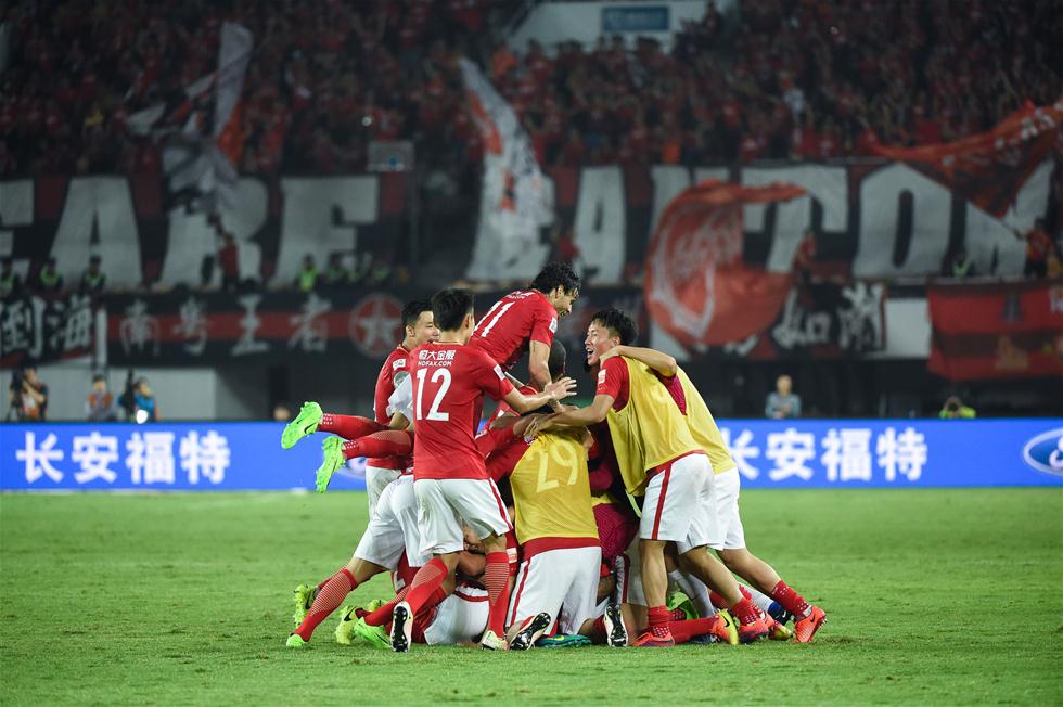 邮报：曼联希望姆伯莫等人对伯恩茅斯后去非洲杯，将进行谈判