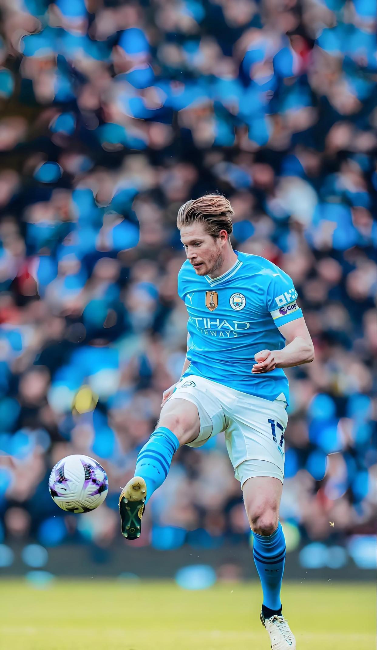 乔-罗顿：我对出现在边路区域感到自如，我很喜欢踢这个位置（乔-罗顿：踢边路让我感到从容，我非常喜欢这个位置）