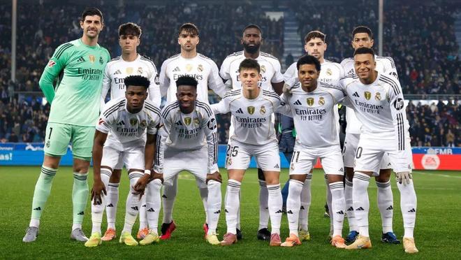 切尔西客战伯恩茅斯首发：帕尔默回归，加纳乔PK塞梅尼奥（切尔西客场挑战伯恩茅斯首发出炉：帕尔默复出，加纳乔对决塞梅尼奥）