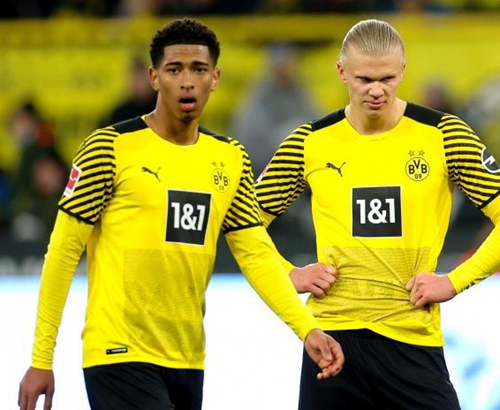 WTT总决赛：王楚钦／孙颖莎3-0林诗栋／蒯曼，收获两连胜