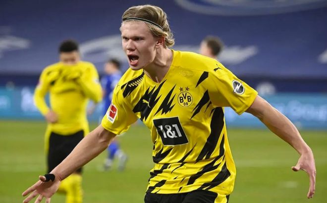 意媒：如果接受降薪，目前年薪600万欧的佩7可能与罗马续约