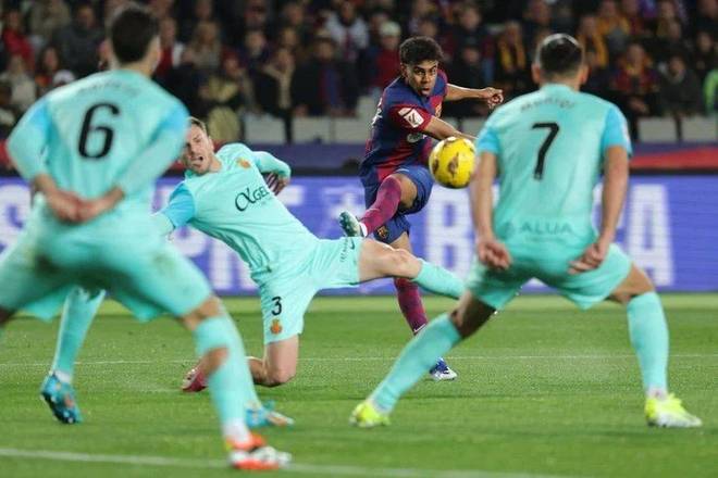 意甲战报：佛罗伦萨遭逆转1-3不敌萨索洛，连续14轮不胜（意甲快讯：佛罗伦萨被萨索洛3-1逆转，已14轮未尝胜绩）